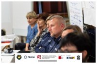 Komendant Miejski Policji w Żorach podczas spotkania koalicji na rzecz przeciwdziałania nienawiści